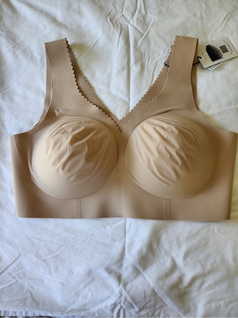 Evelyn and Bobbie Bra